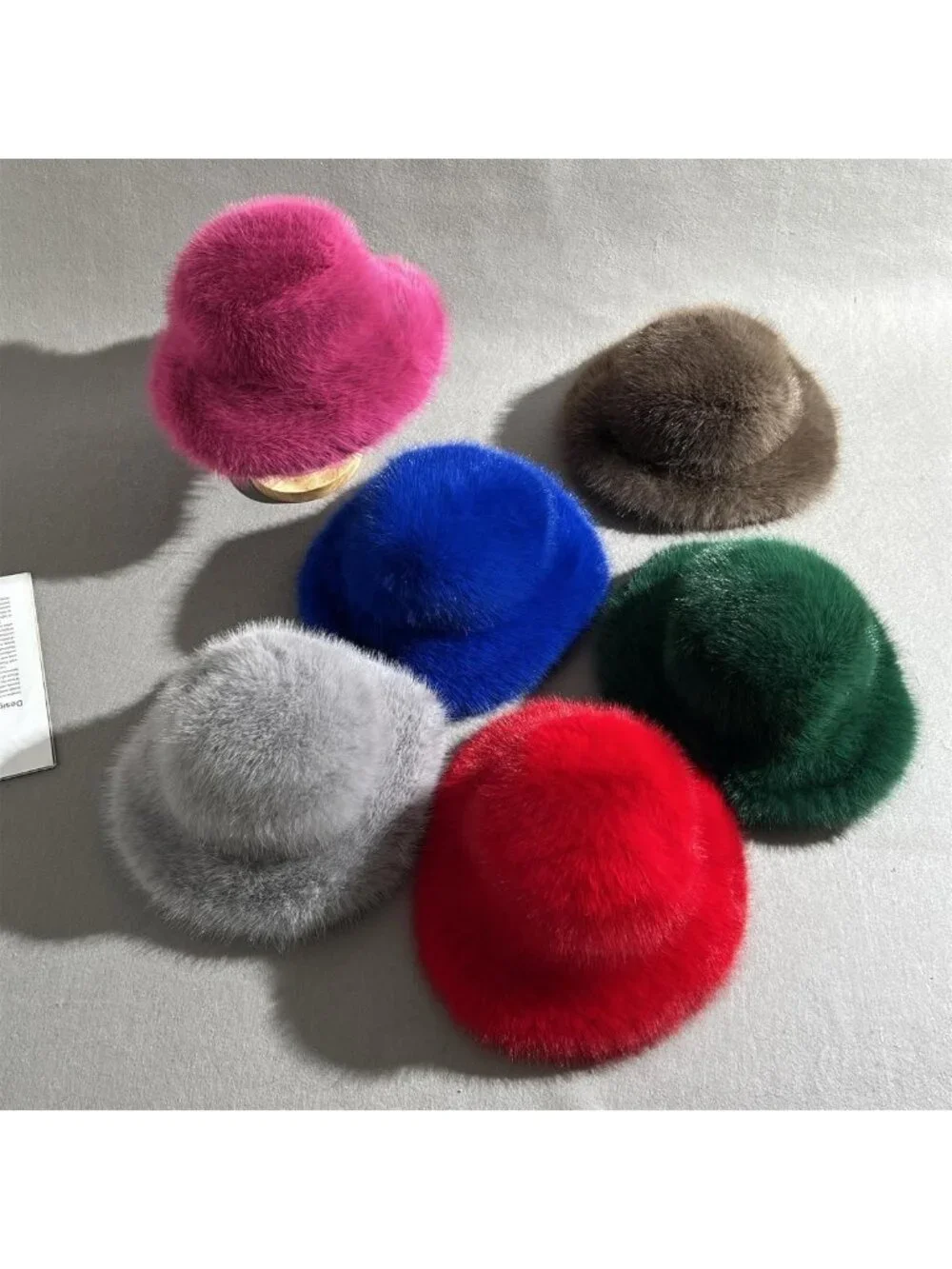 Cozy Oversized Faux Fur Bucket Hat for Women – Soft & Fluffy Winter Accessory